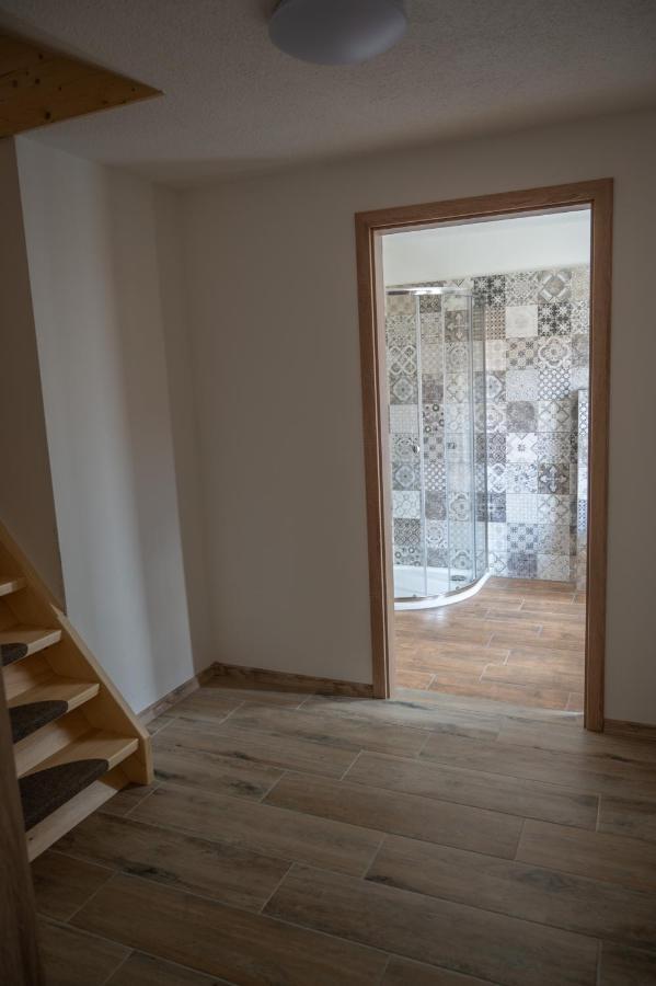 Penzion Mezi Radky Jindrichuv Hradec Exterior photo